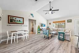 Walk to Beach | Sleeps 8 | Firepit | Beachcombers Nook | Panama City Beach