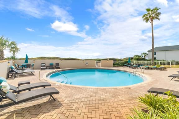 Beachfront 30A | Pool | Endless Horizons | Sleeps 6 | Saagrove