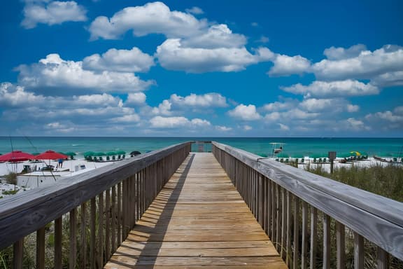 Jetty East | Sleeps 4 | Paradise Palms | Pool | Private Beach