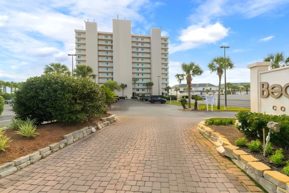 Beachfront 30A | Pool | Endless Horizons | Sleeps 6 | Saagrove
